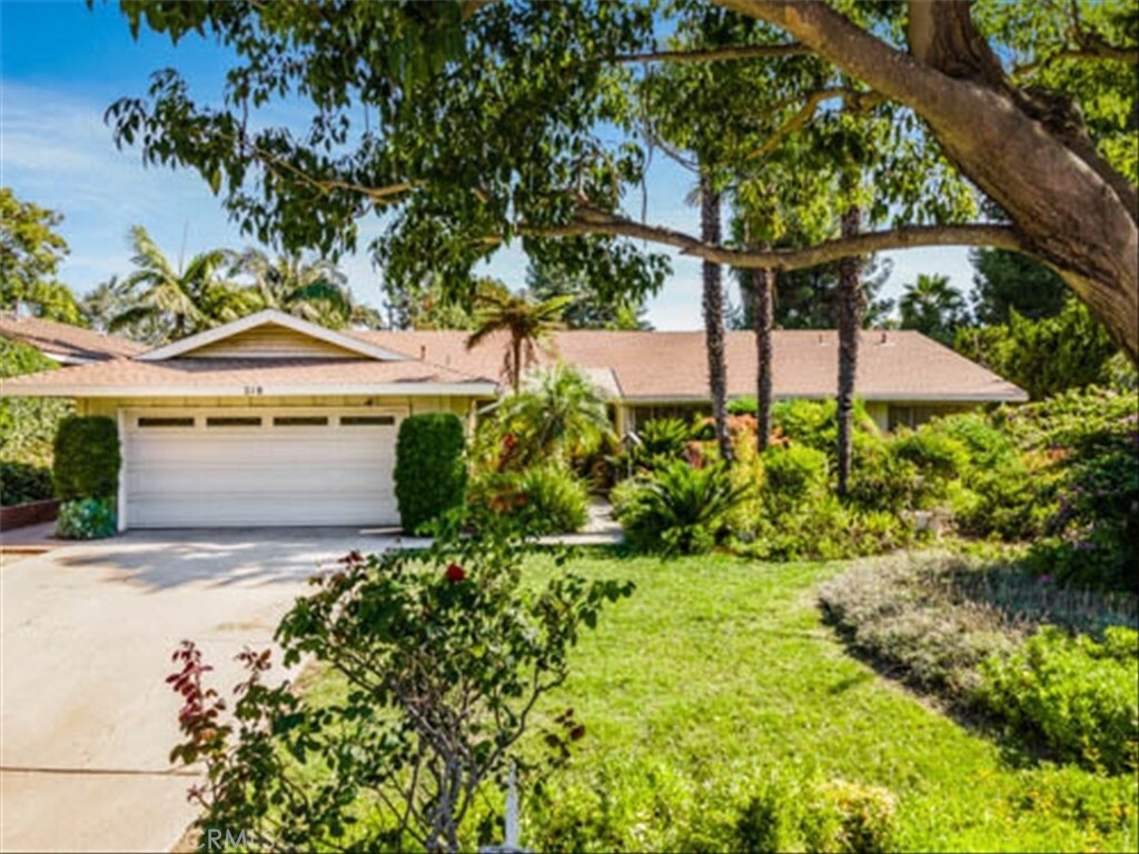 Property Photo: 218 Capistrano Circle CA 92835