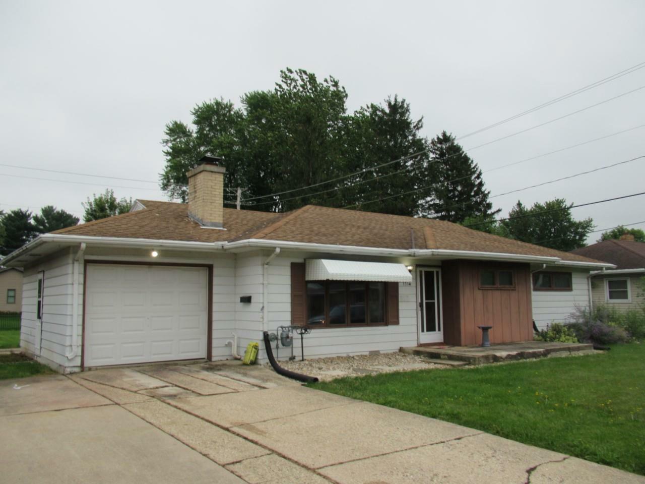 Property Photo:  1114 North Randall Ave  WI 53545 