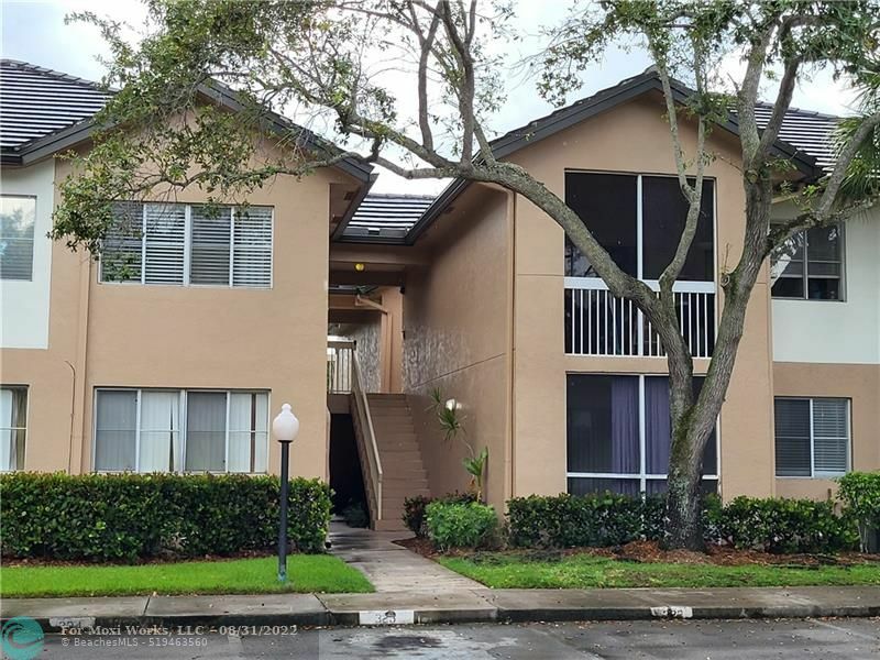 Property Photo: 9833 Westview Dr 812 FL 33076
