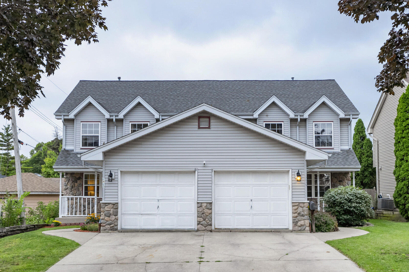 Property Photo:  2423 W Leroy Ave 2425  WI 53221 