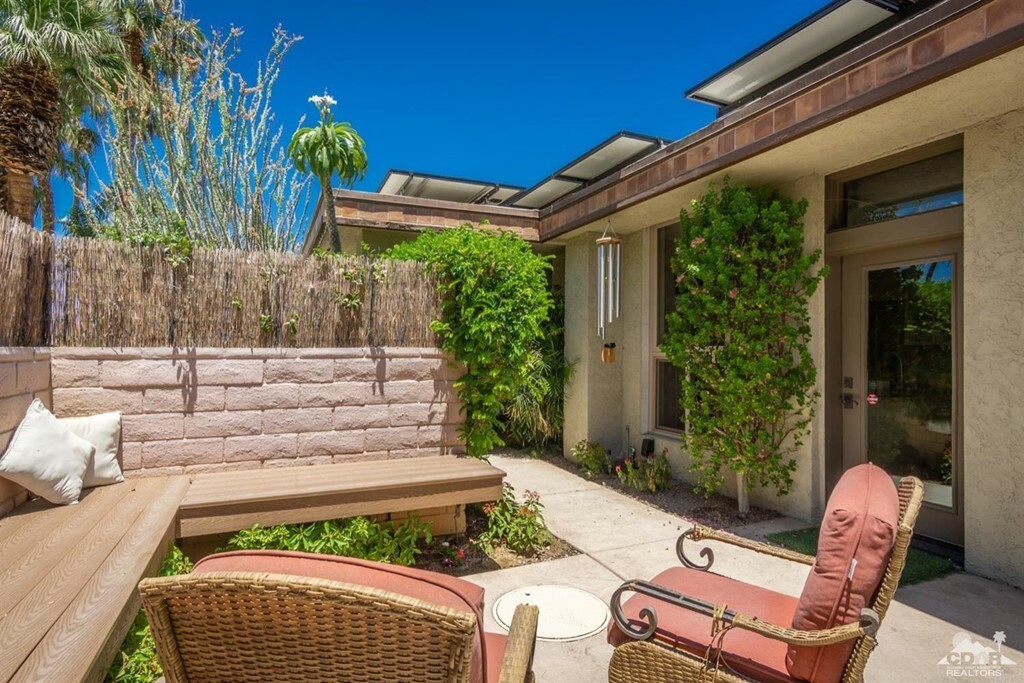 Property Photo: 45864 Shadow Mountain Drive CA 92260