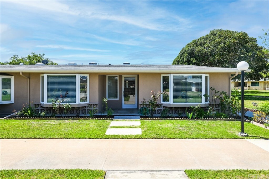 Property Photo: 1261 Knollwood Rd. #45G CA 90740