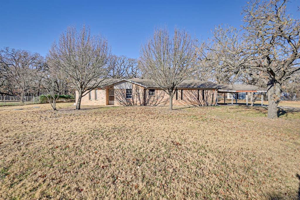 Property Photo: 2212 Etta Lane TX 76028