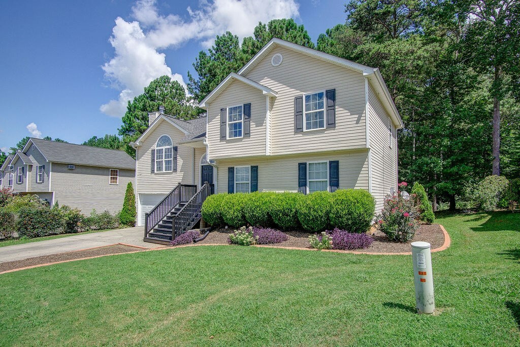 Property Photo:  4120 Sydney Circle  GA 30721 