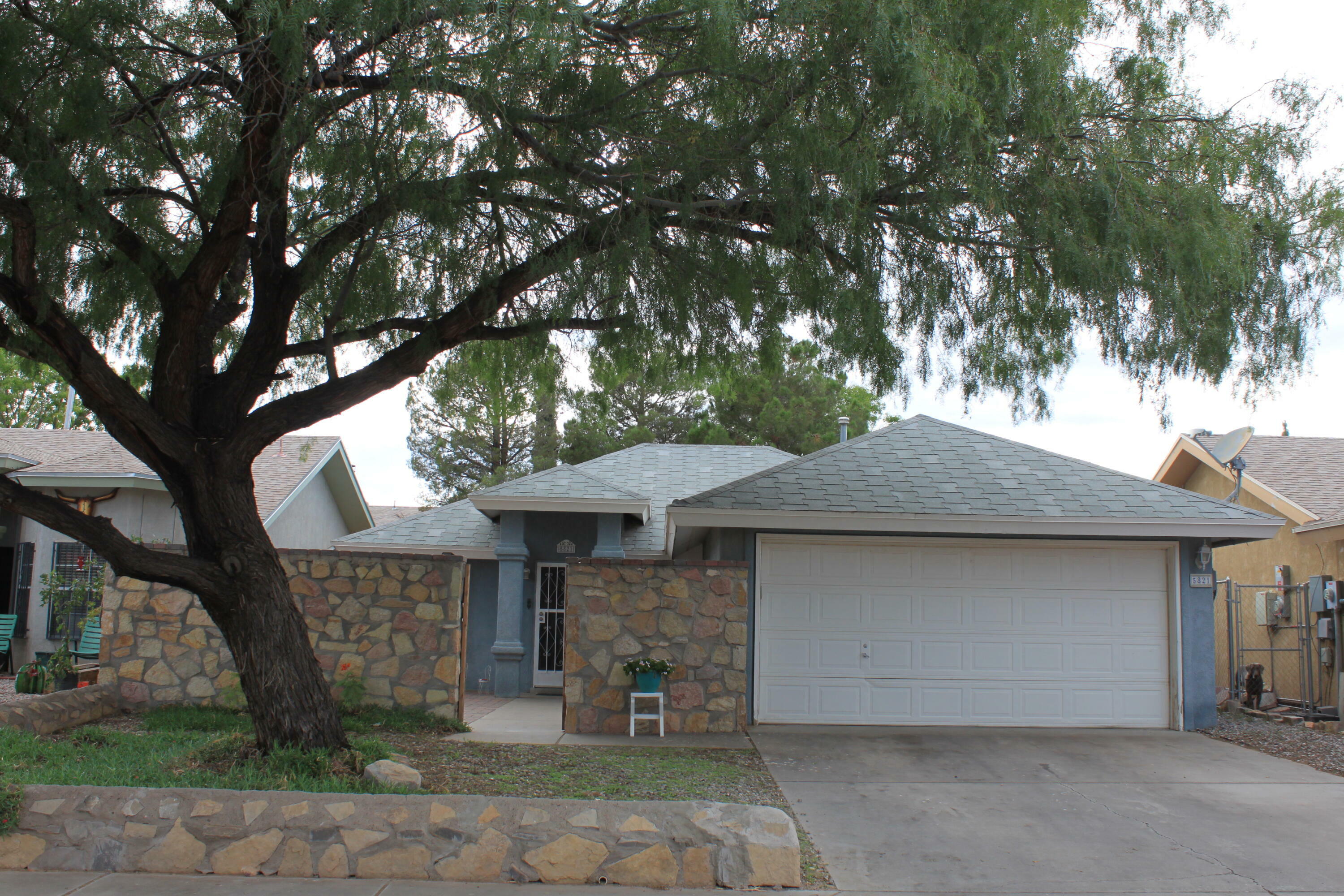 Property Photo:  5821 Ridge Drive  NM 88008 