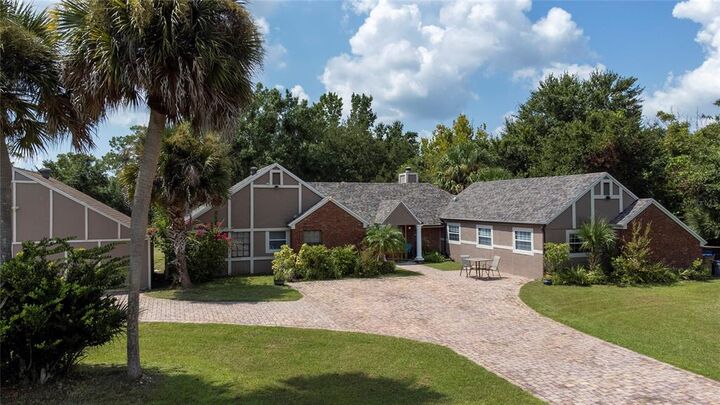 Property Photo: 2836 S Stewart Street FL 34746