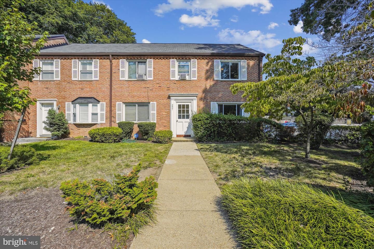Property Photo:  2901 16th Road B S 2901B  VA 22204 
