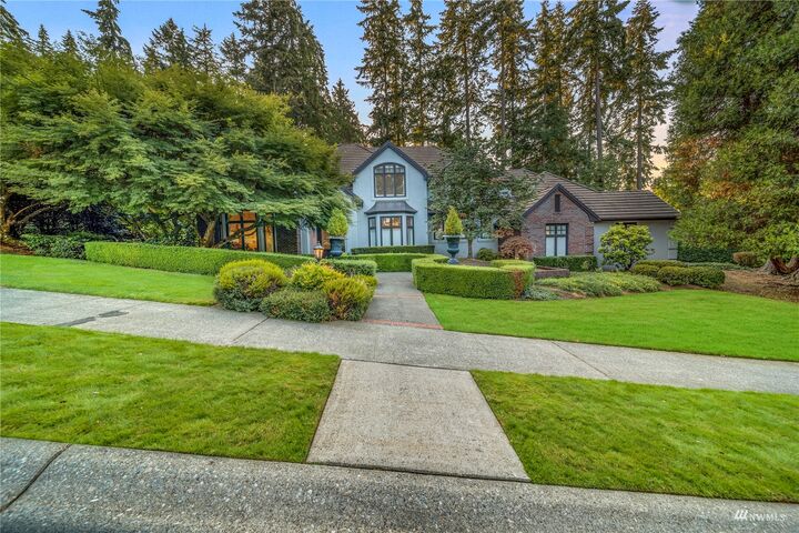 1633 100th Place SE  Bellevue WA 98004 photo