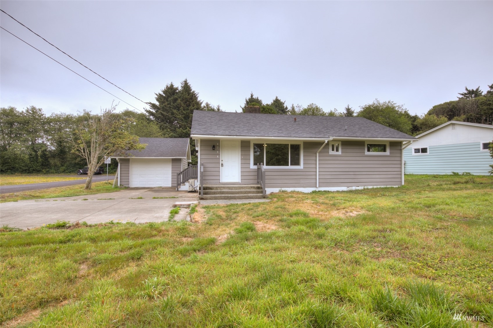 Property Photo:  4744 State Route 109  WA 98562 