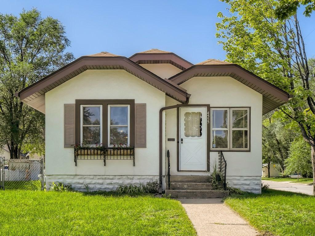 Property Photo:  4555 Newton Avenue N  MN 55412 