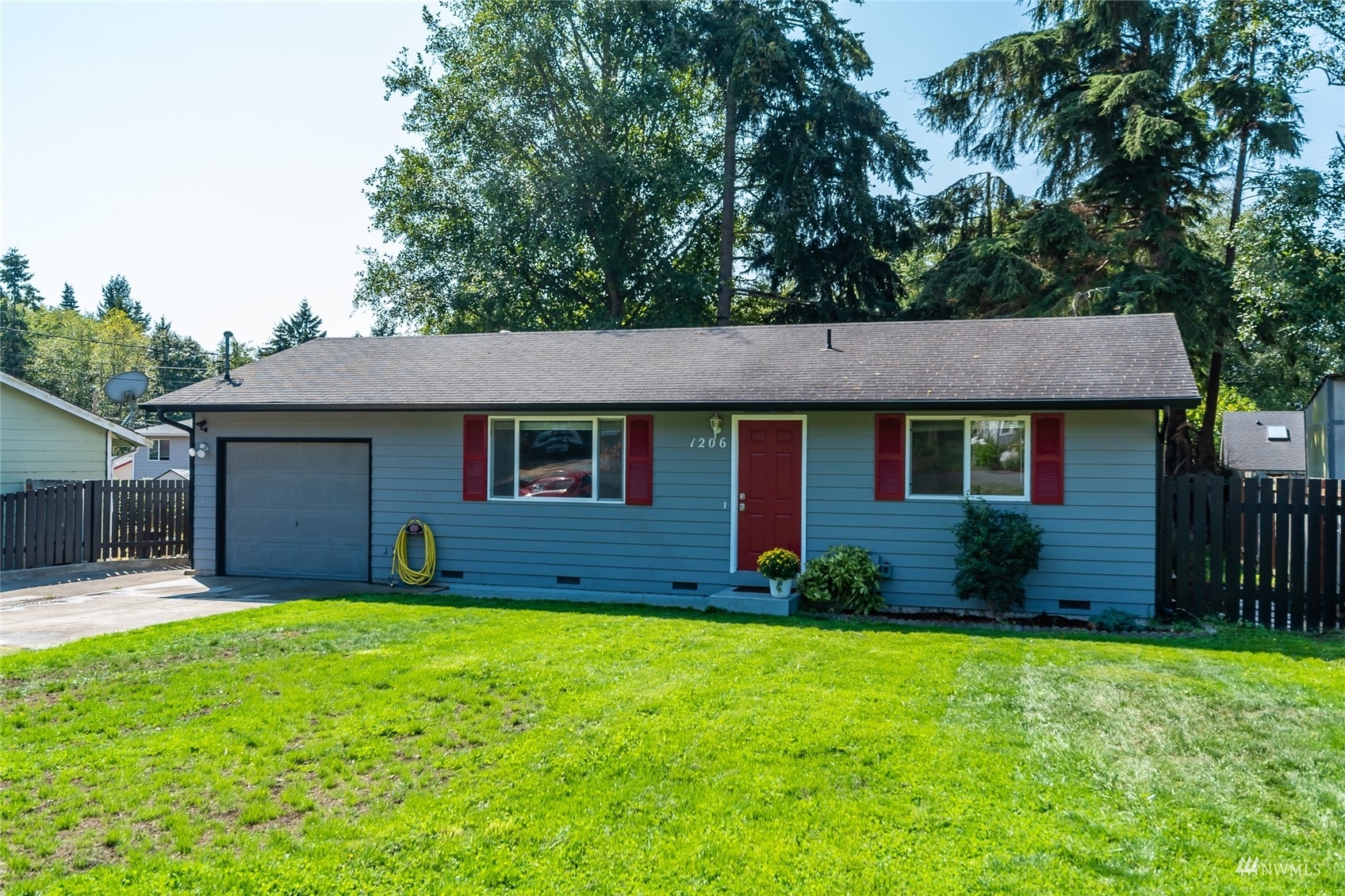 Property Photo:  1206 Dewey Drive  WA 98239 