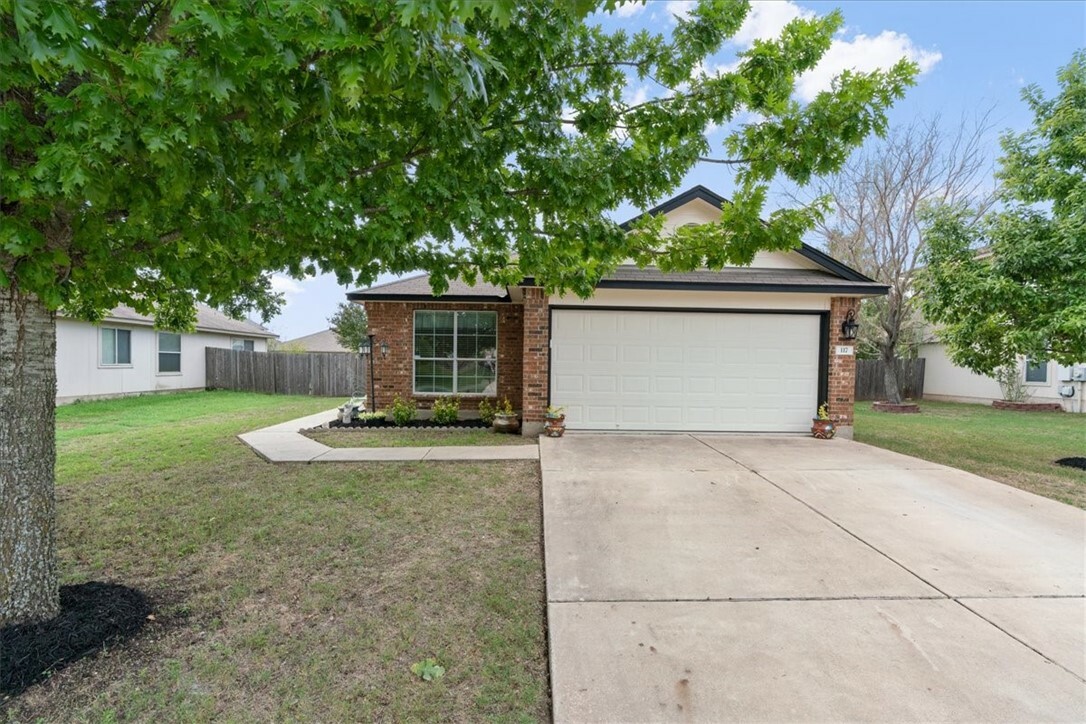 Property Photo:  117 Anderson Street  TX 78634 