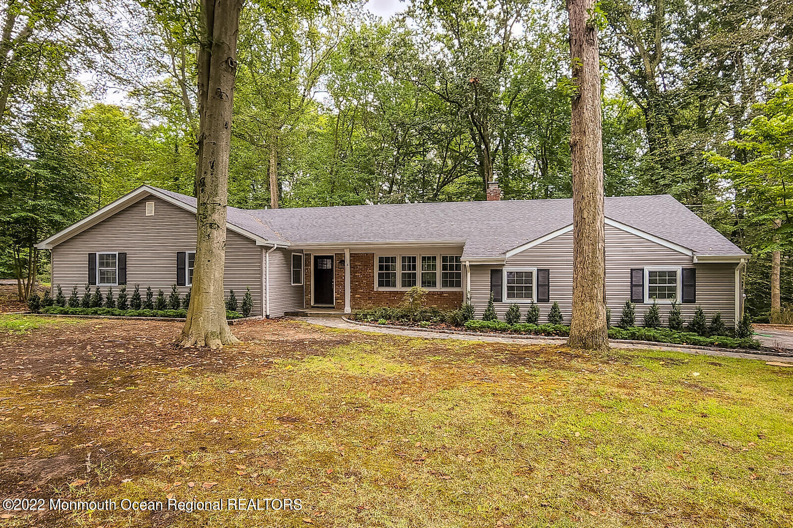 Property Photo:  18 Stork Court  NJ 07748 