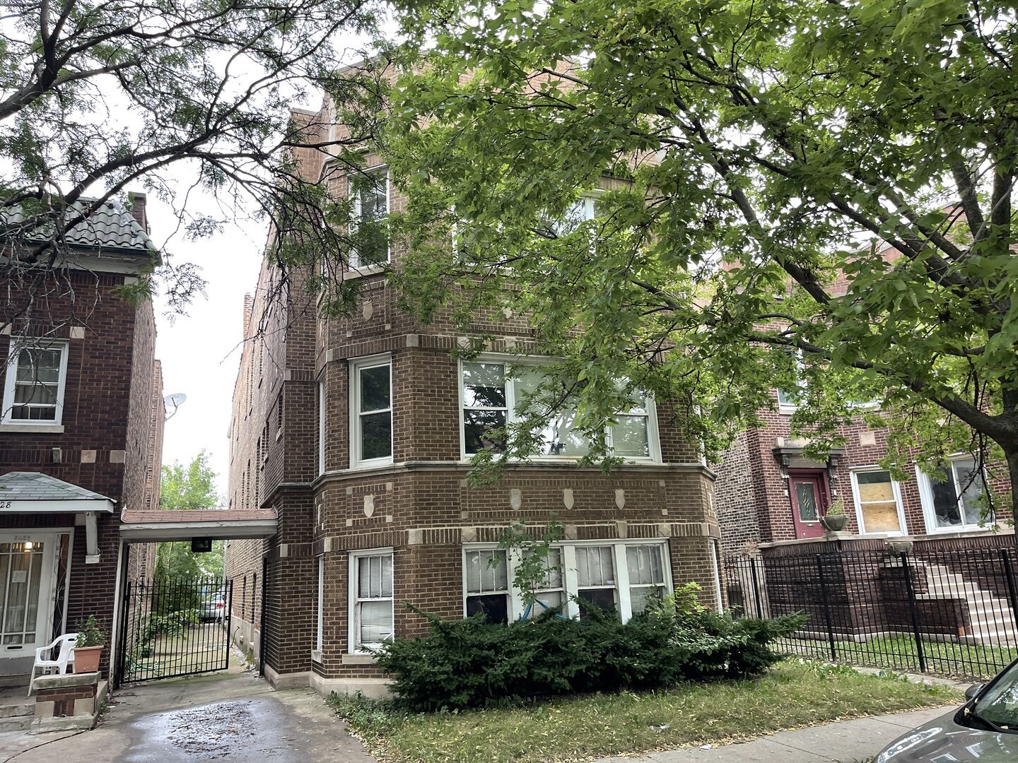 Property Photo: 5426 W Jackson Boulevard IL 60644