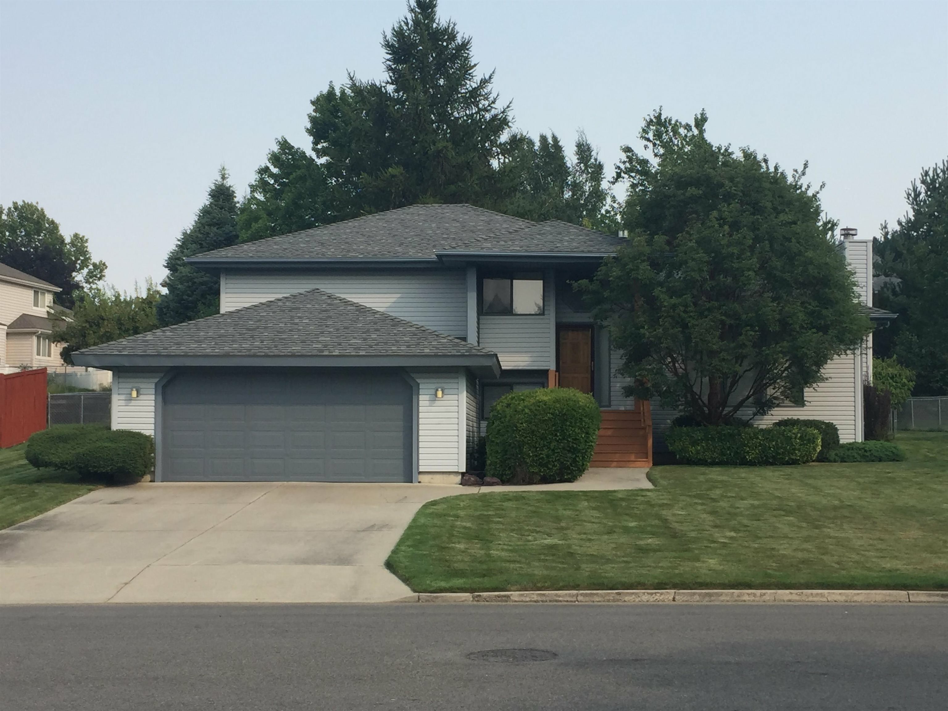 Property Photo:  23123 E Valleyway Ave  WA 99019 