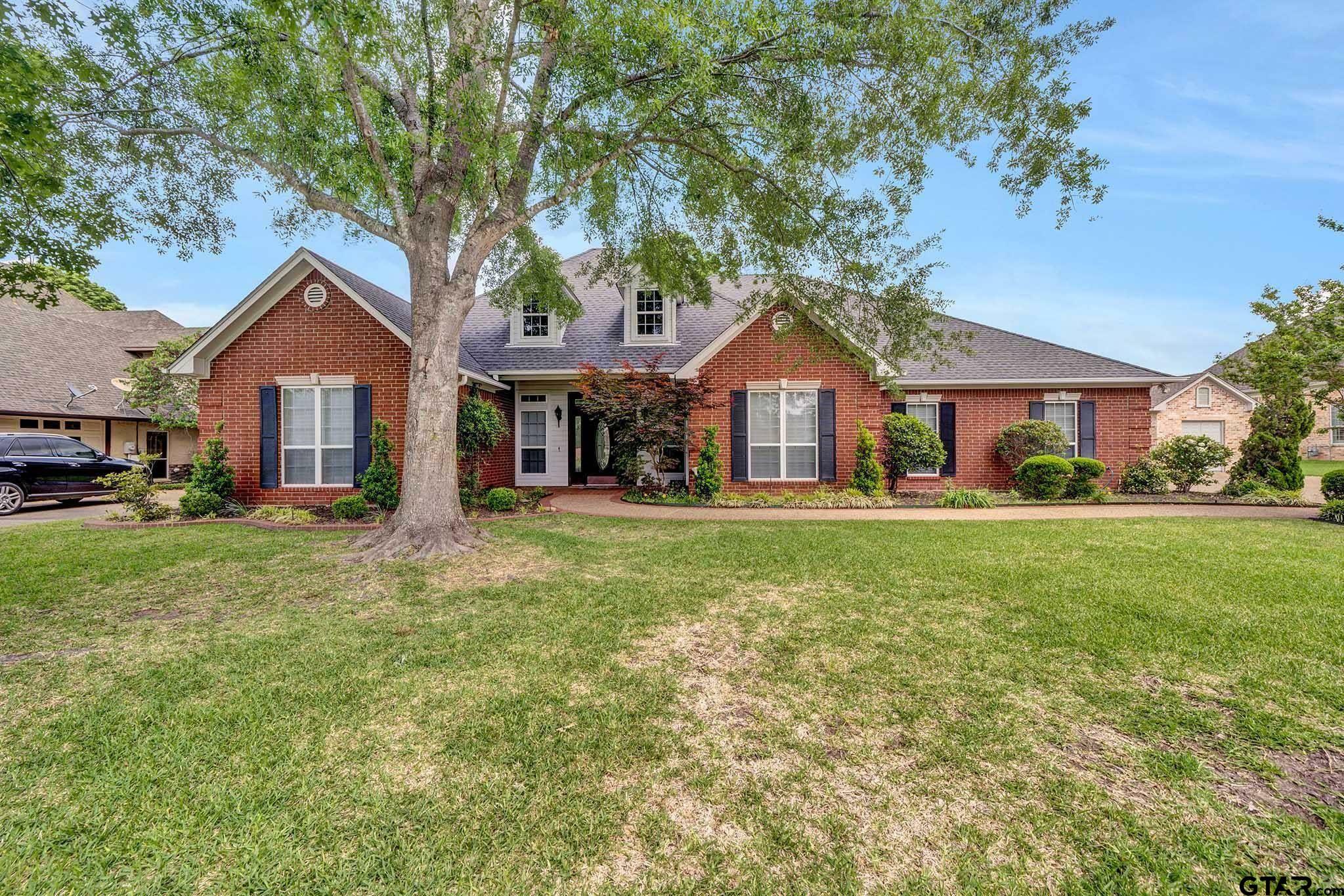 Property Photo:  221 Bayhills Dr  TX 75771 