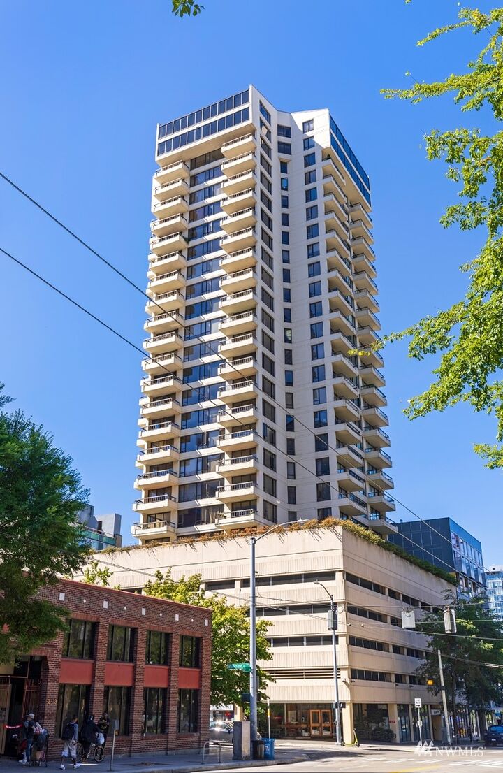 2201 3rd Avenue 1402  Seattle WA 98121 photo