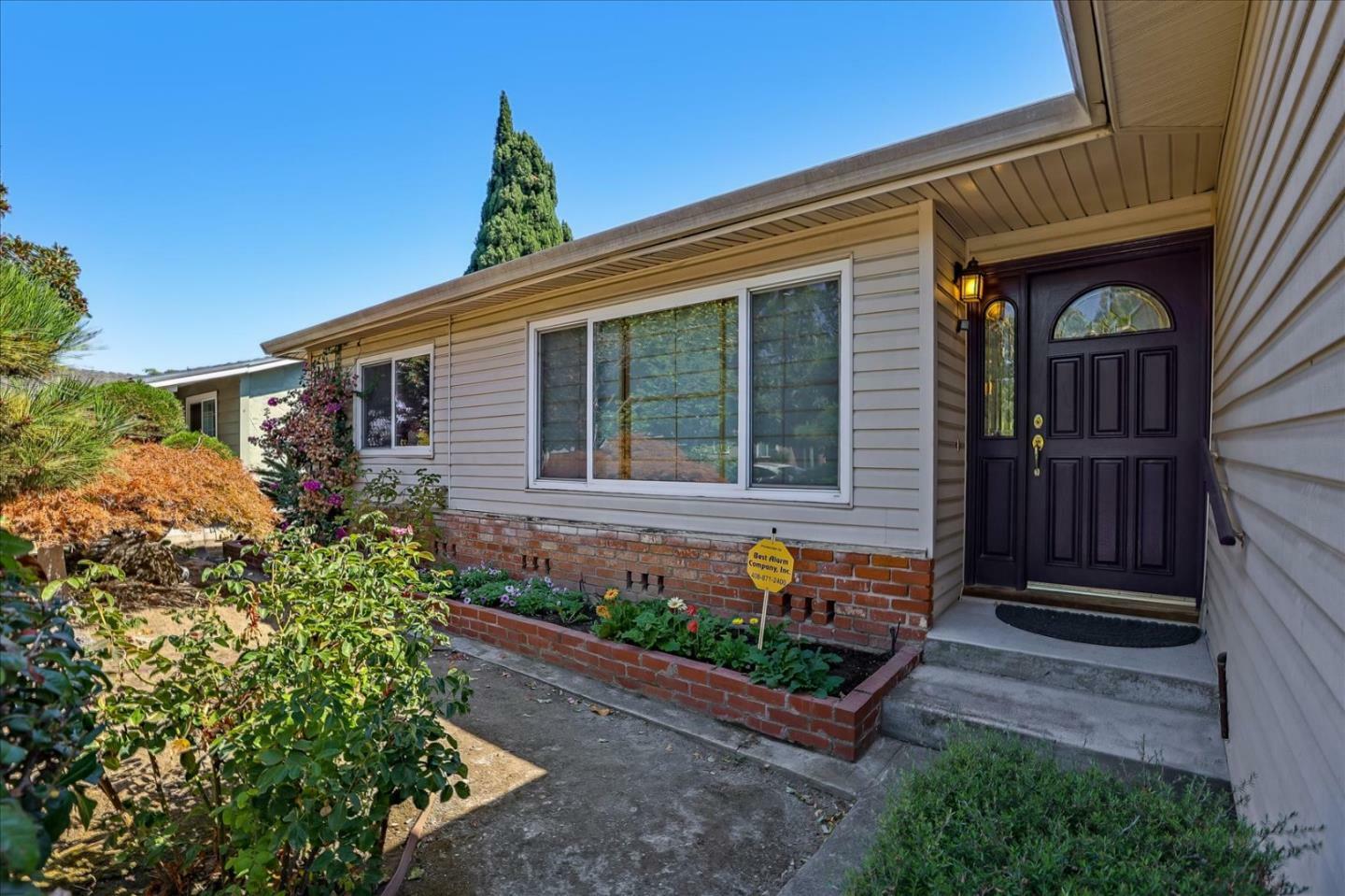 Property Photo: 972 Cypress Avenue CA 95117
