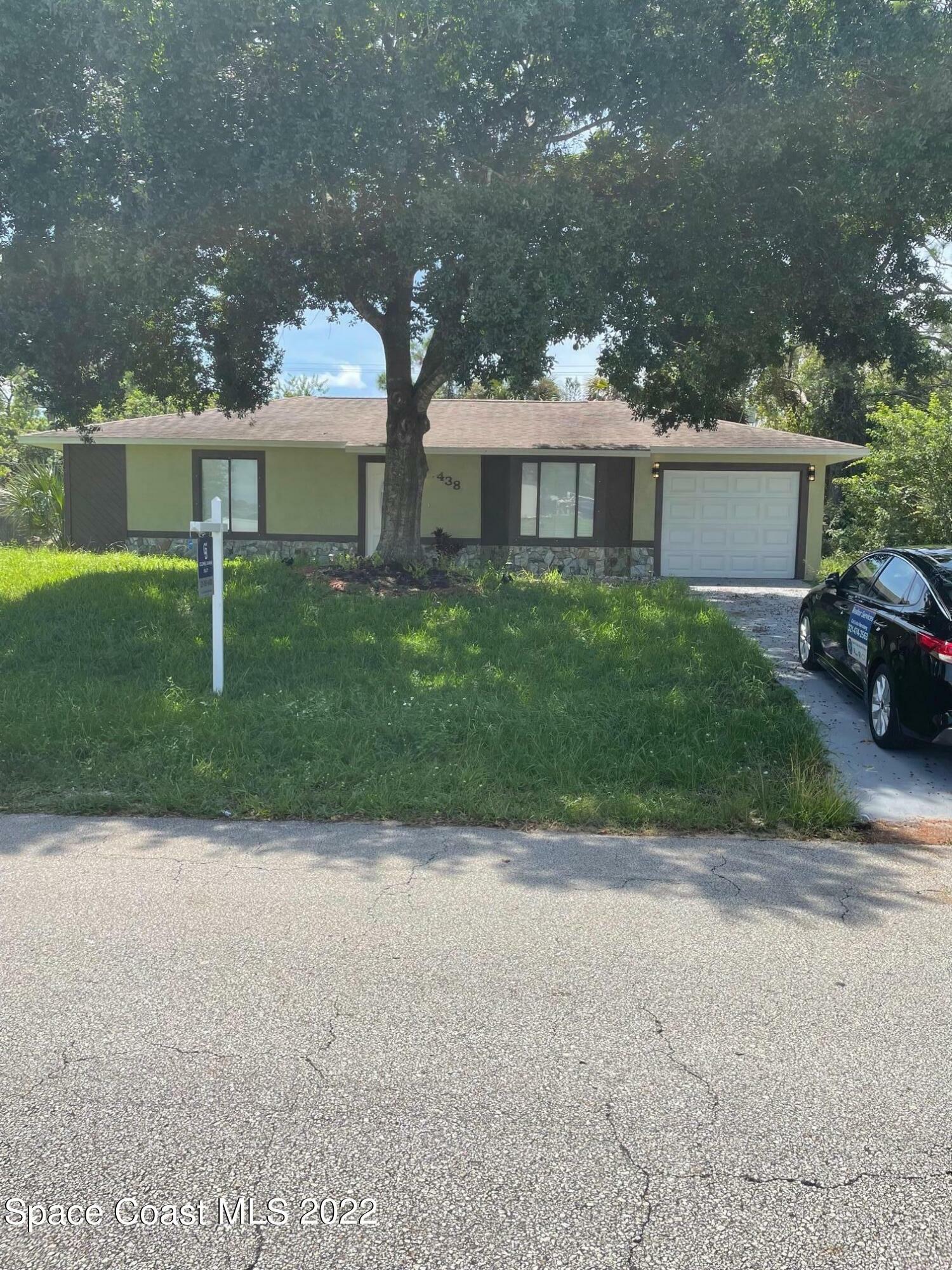 Property Photo: 438 Breakwater Street SE FL 32909