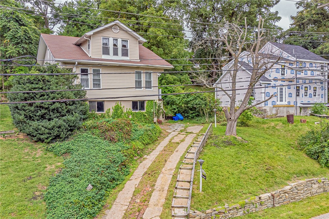 Property Photo: 7661 Pennsylvania Ave PA 15642