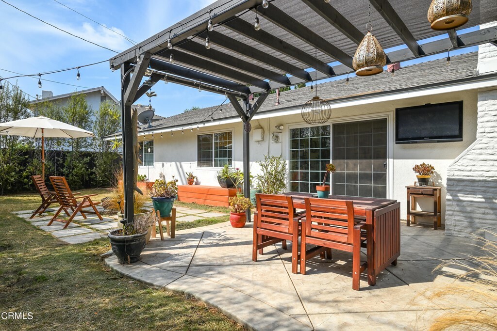 Property Photo:  1736 Munson Street  CA 93010 