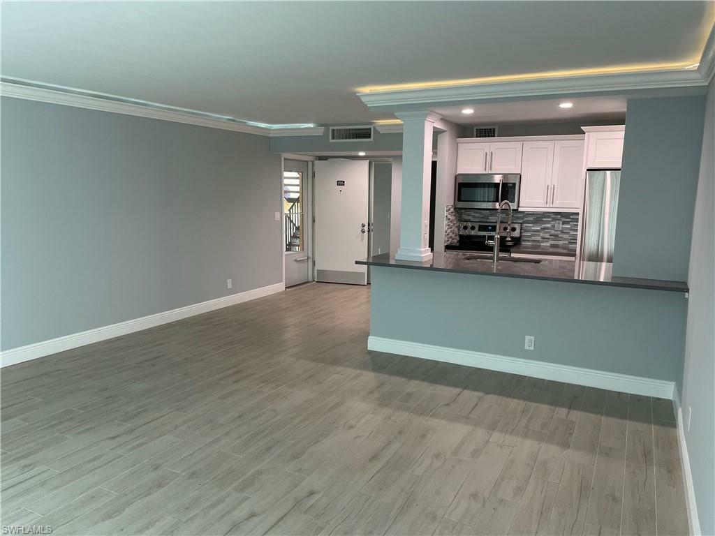 Property Photo: 1086 Forest Lakes Dr 9205 FL 34105
