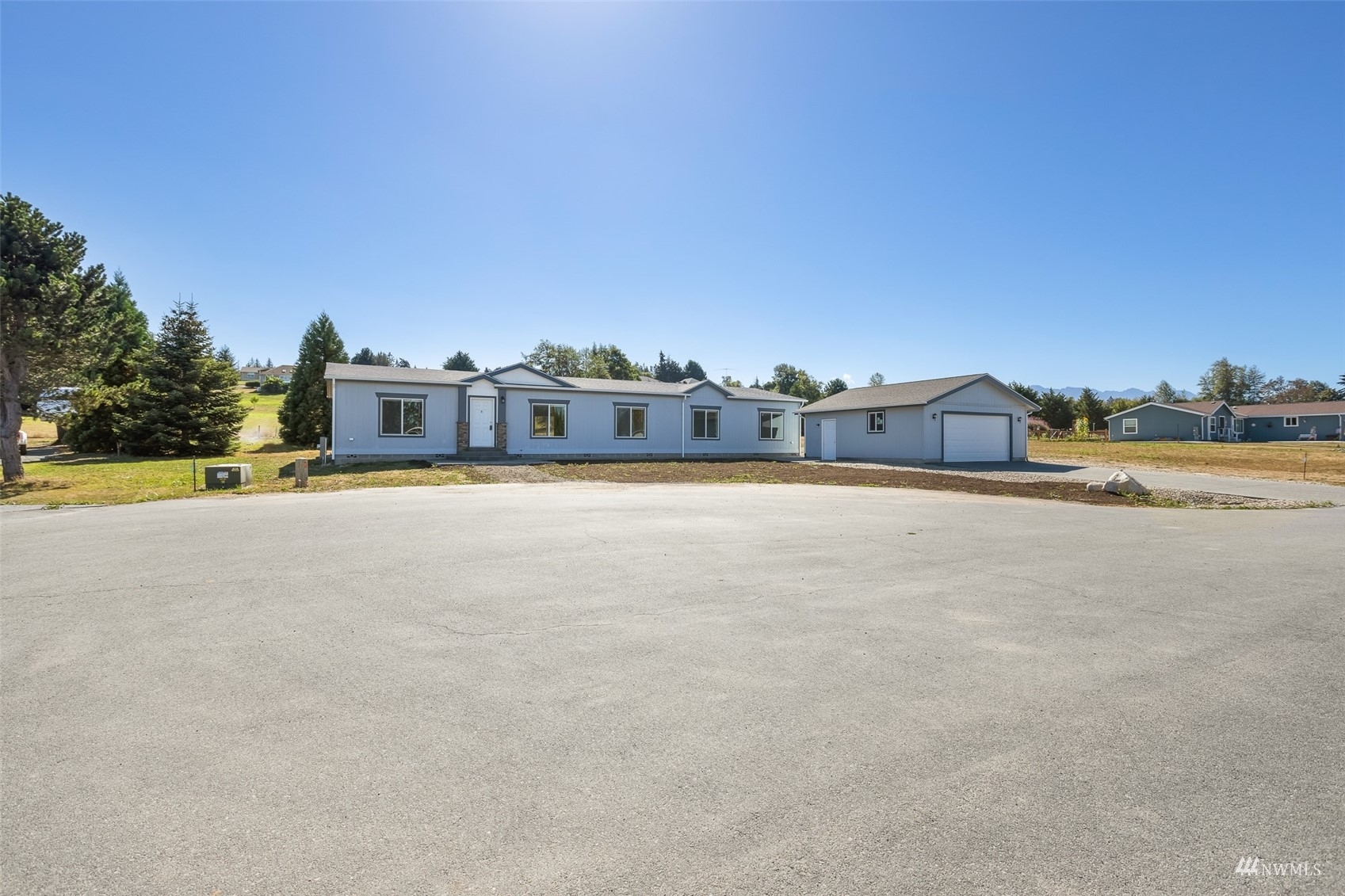 Property Photo:  138 Peregrine Lane  WA 98382 