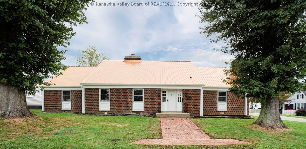 Property Photo: 424 Dudding Avenue WV 25526
