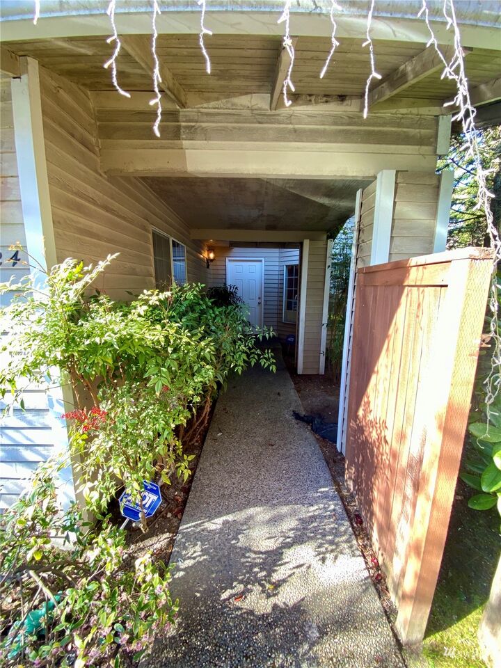 Property Photo: 12724 NE 94th Court WA 98033