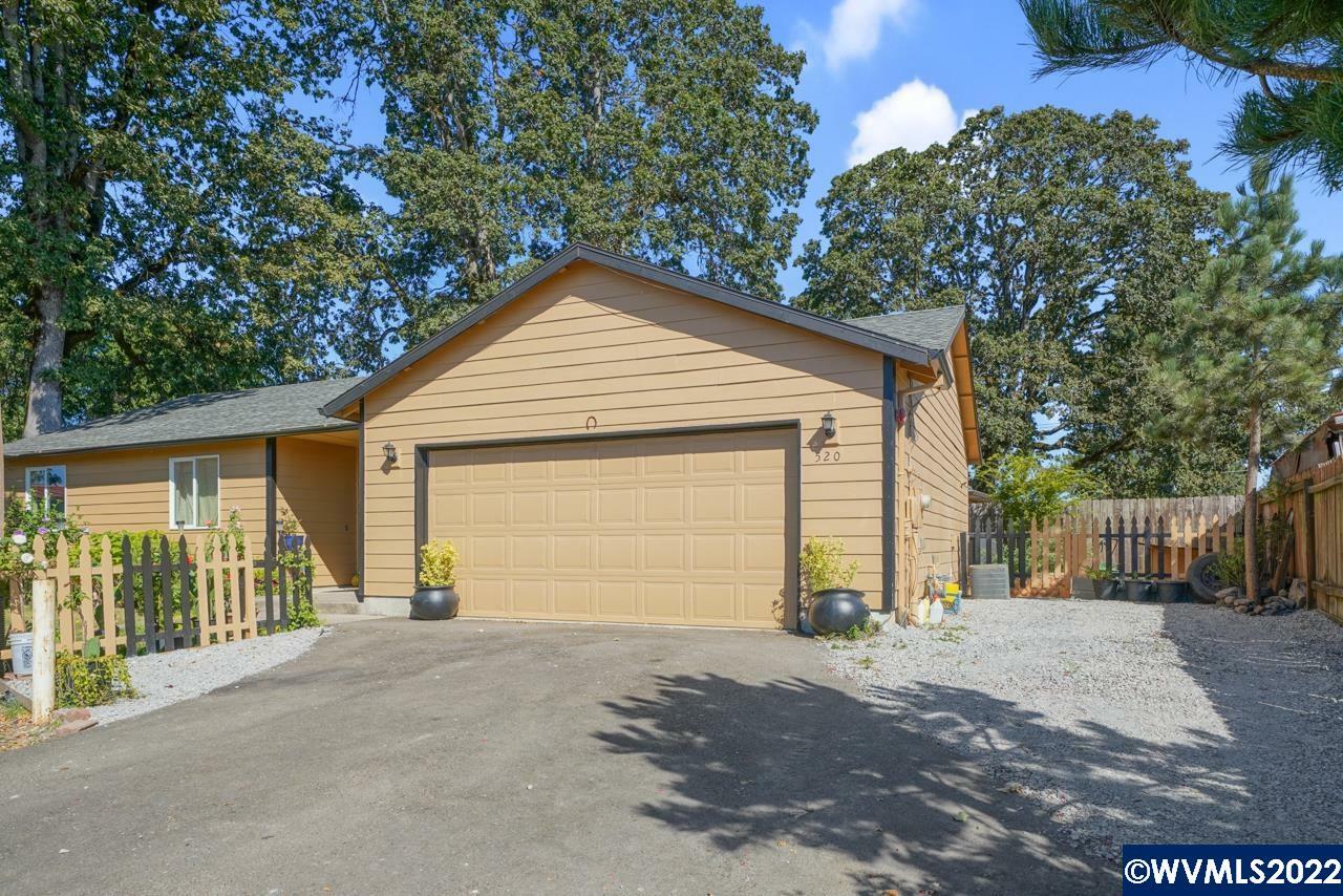 520 N Hezzie Ln  Molalla OR 97038-8334 photo
