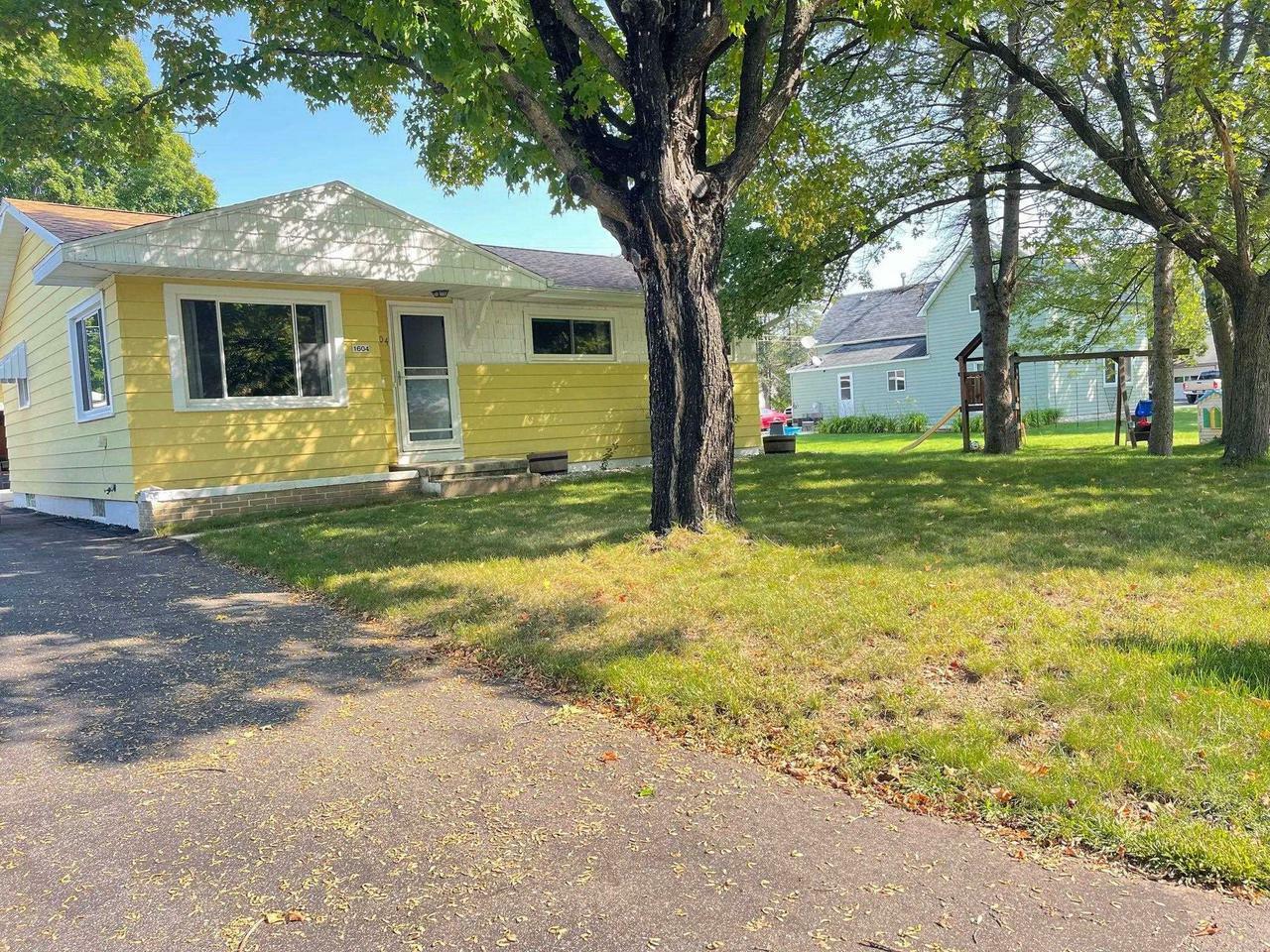 Property Photo:  1604 Jackson Street  WI 54452 