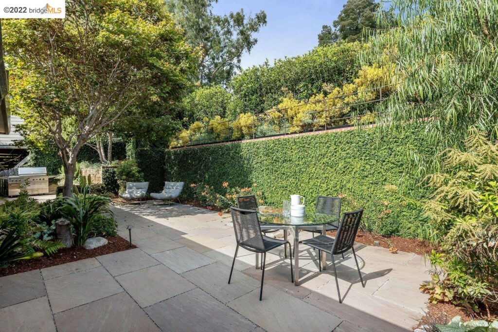 Property Photo: 51 Lane Court CA 94611