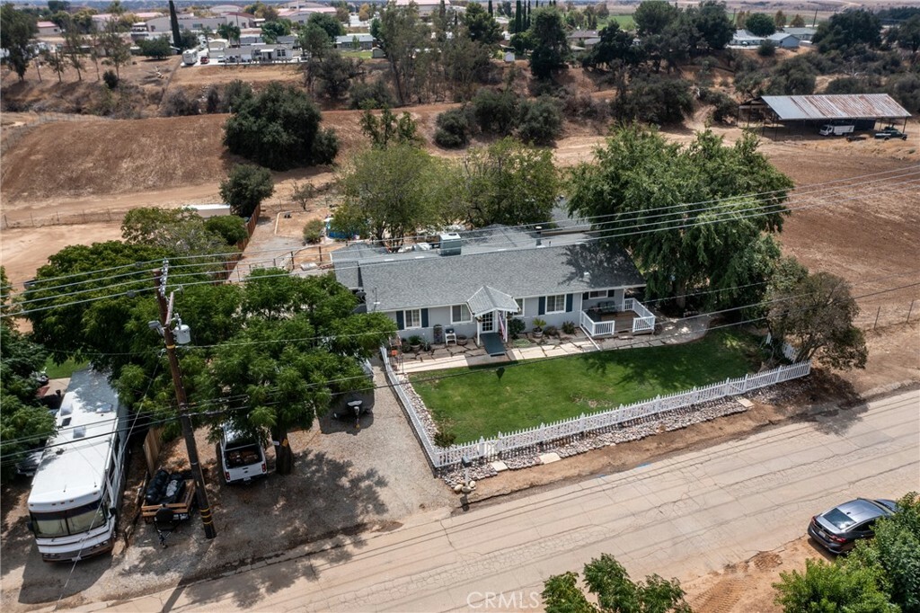 Property Photo:  811 West County Line Road  CA 92320 