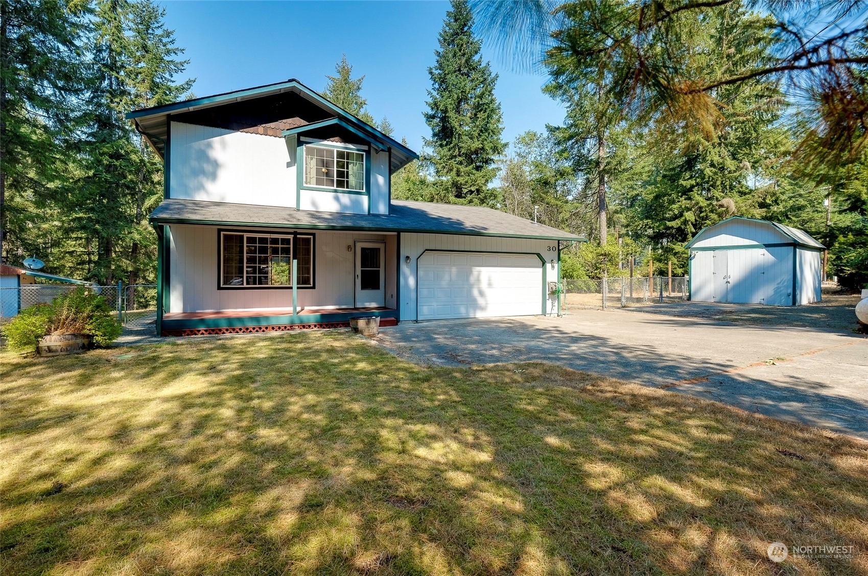 Property Photo:  30 NE Lakeview Place  WA 98588 