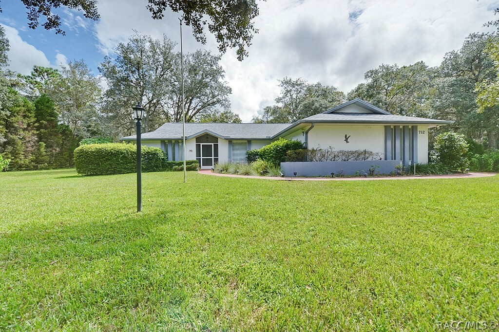 712 W Pearson Street  Hernando FL 34442 photo