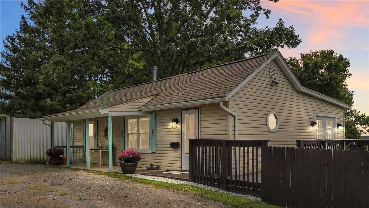 Property Photo: 3722 42nd St PA 15066