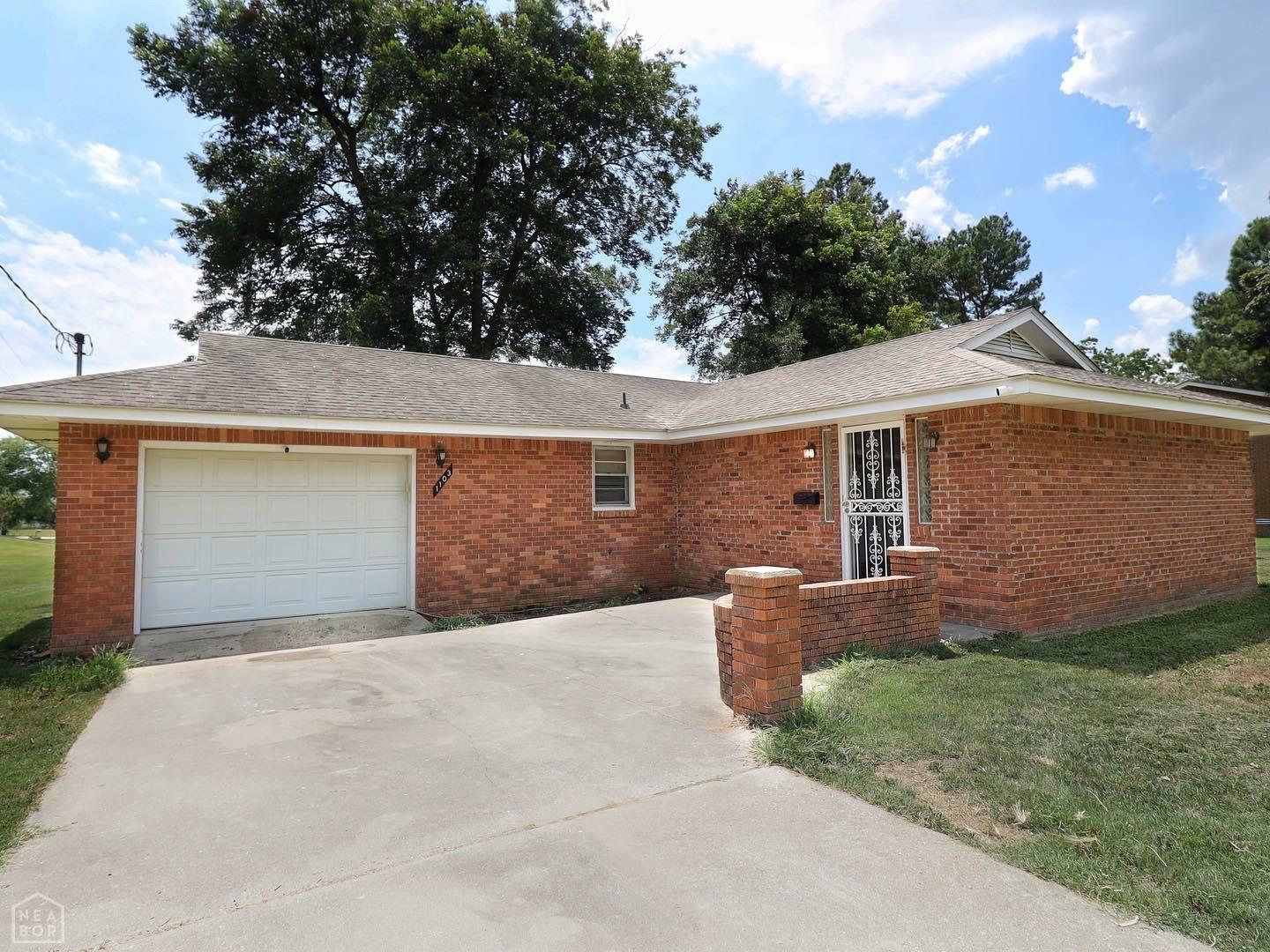 Property Photo:  1103 W 4th Street  AR 72461 