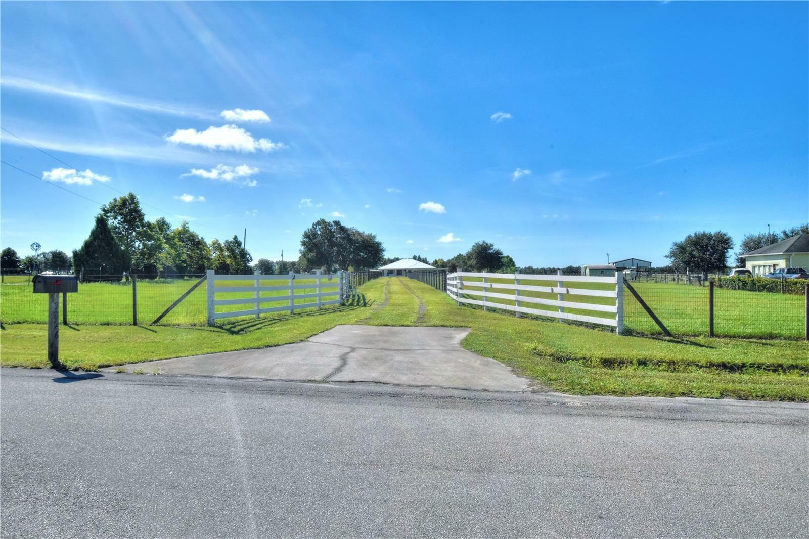 Property Photo: 3826 Brooke Lakes Drive FL 33841