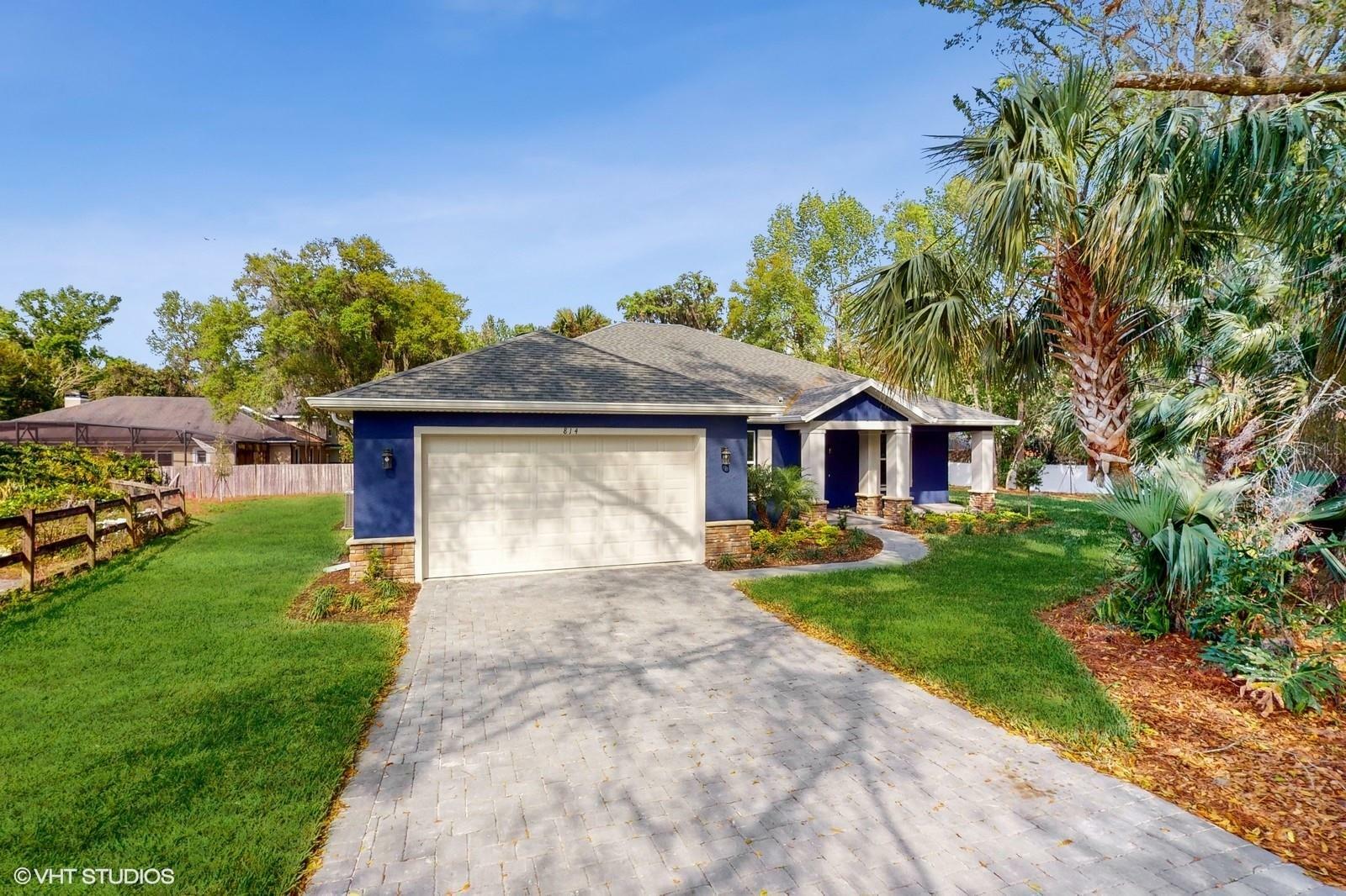 Property Photo:  814 Orangewood Dr  FL 32765 