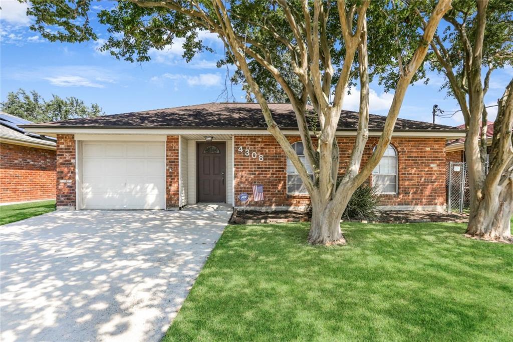 Property Photo: 4308 Colorado Avenue LA 70065