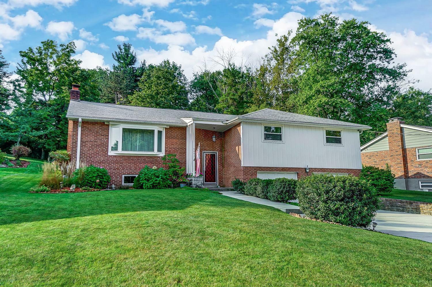 Property Photo: 5641 Antoninus Dr OH 45238