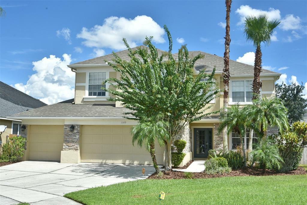 Property Photo:  1109 Landale Court  FL 32828 