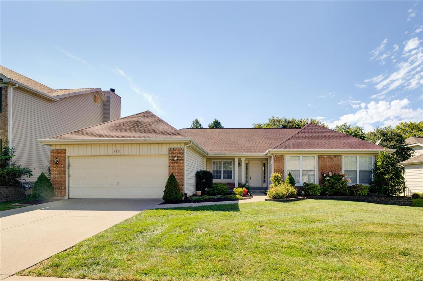 Property Photo:  425 Avalon View Court  MO 63026 