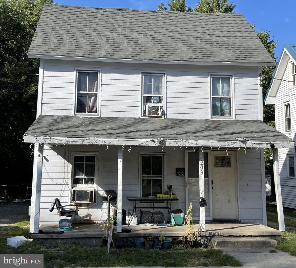 Property Photo:  209 W 7th Street  DE 19956 