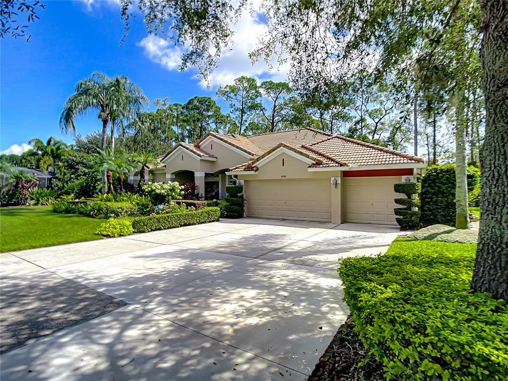 Property Photo:  10981 Ledgement Lane  FL 34786 