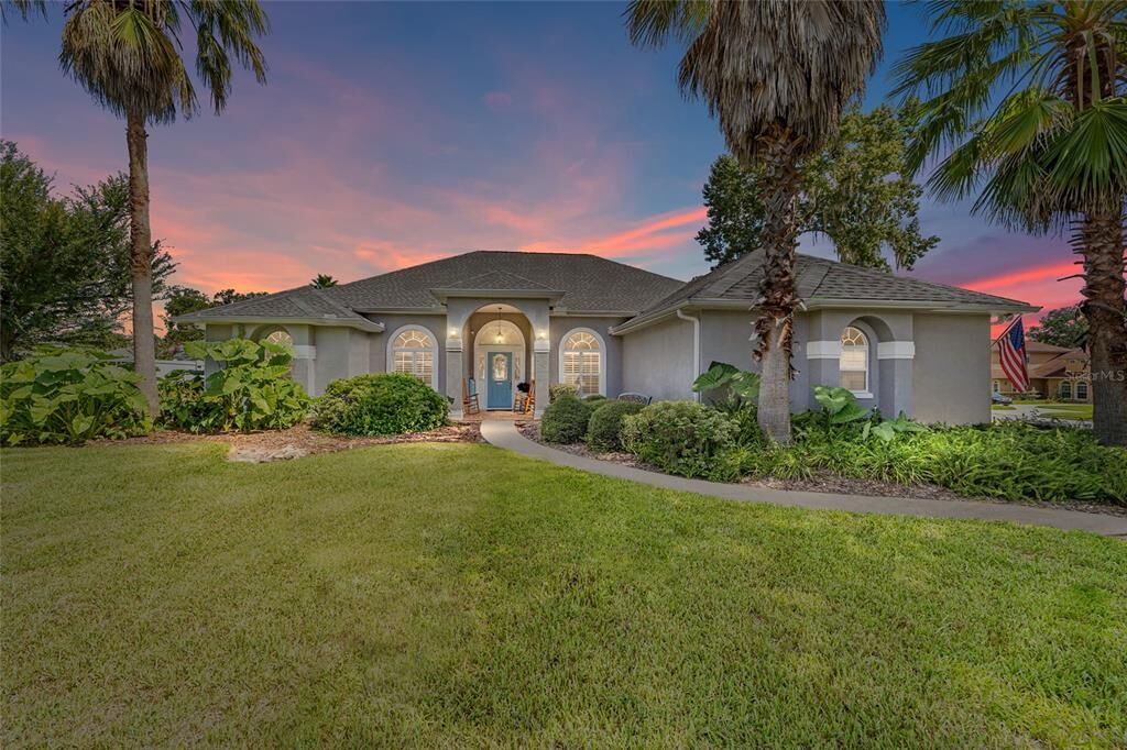 Property Photo:  2409 SE 28th Street  FL 34471 