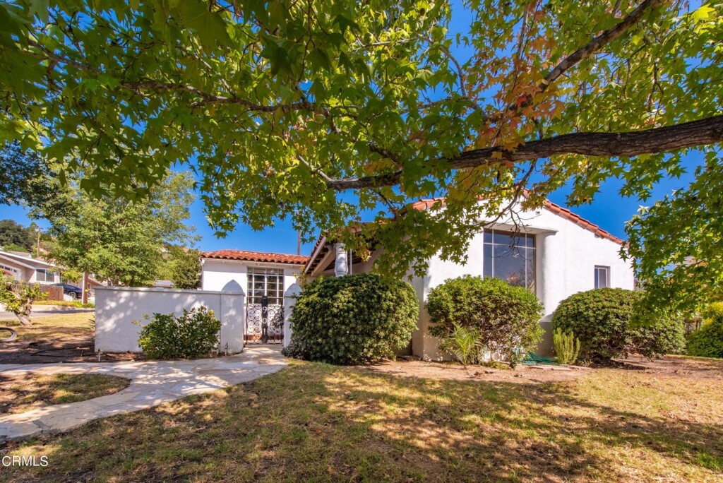 Property Photo:  901 Teague Drive  CA 93060 