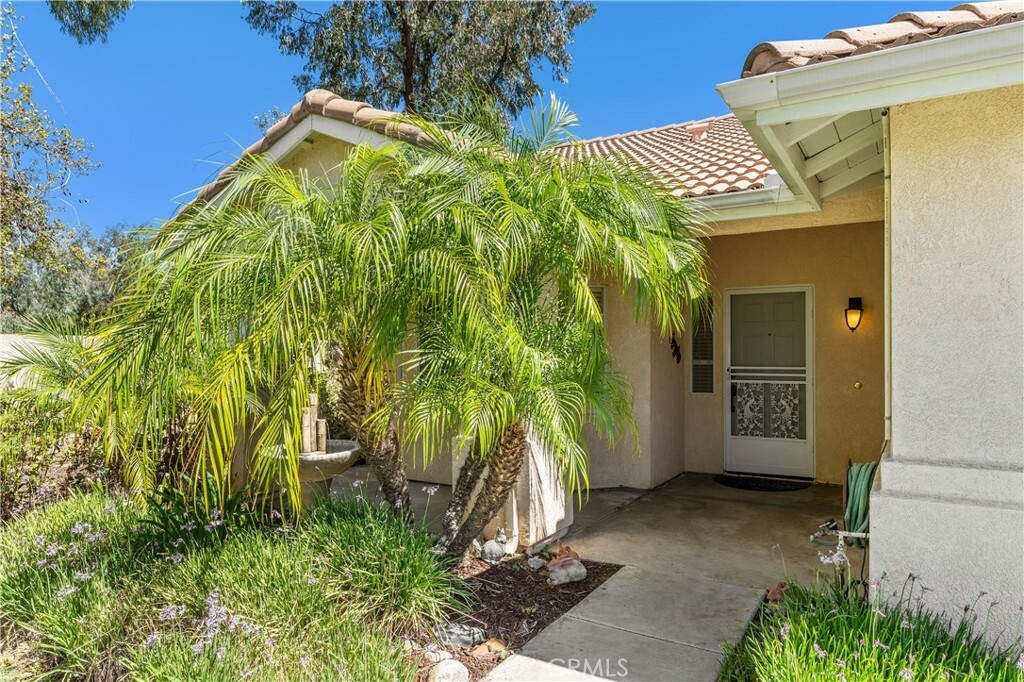 Property Photo:  42208 Corte Villosa  CA 92592 