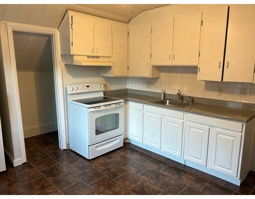 Property Photo: 23-25 Vernon St MA 01040