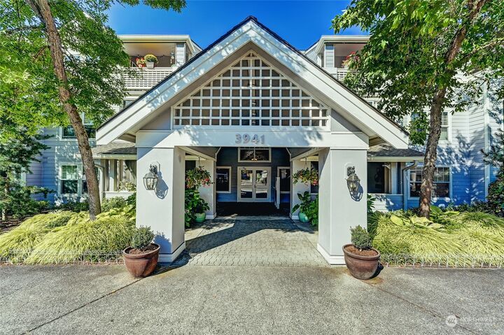 Property Photo:  3941 226th Place SE 108  WA 98029 